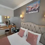 Taksim Life House